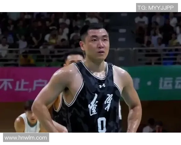 高诗岩的篮球之路：从青涩少年到赛场明星的成长历程与心路历程