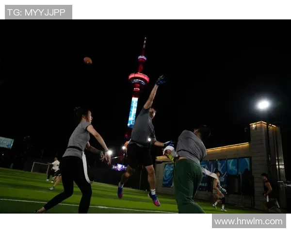 深圳飞盘队战术之争引发热议球迷与专家各执己见