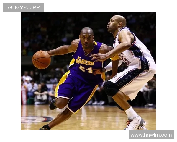 科比传奇：从篮球场上的巨星到全球偶像的辉煌历程与影响力分析